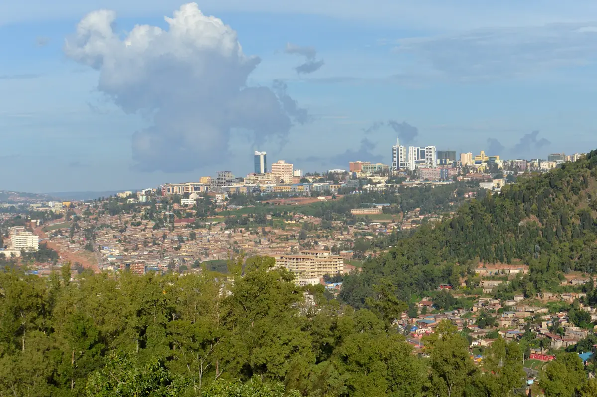 Kigali étalée sur ses collines